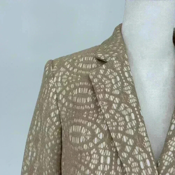 Calvin Klein Womens Blazer Size 4 Beige White Single Breasted Lace Overlay‎ - Picture 5 of 11